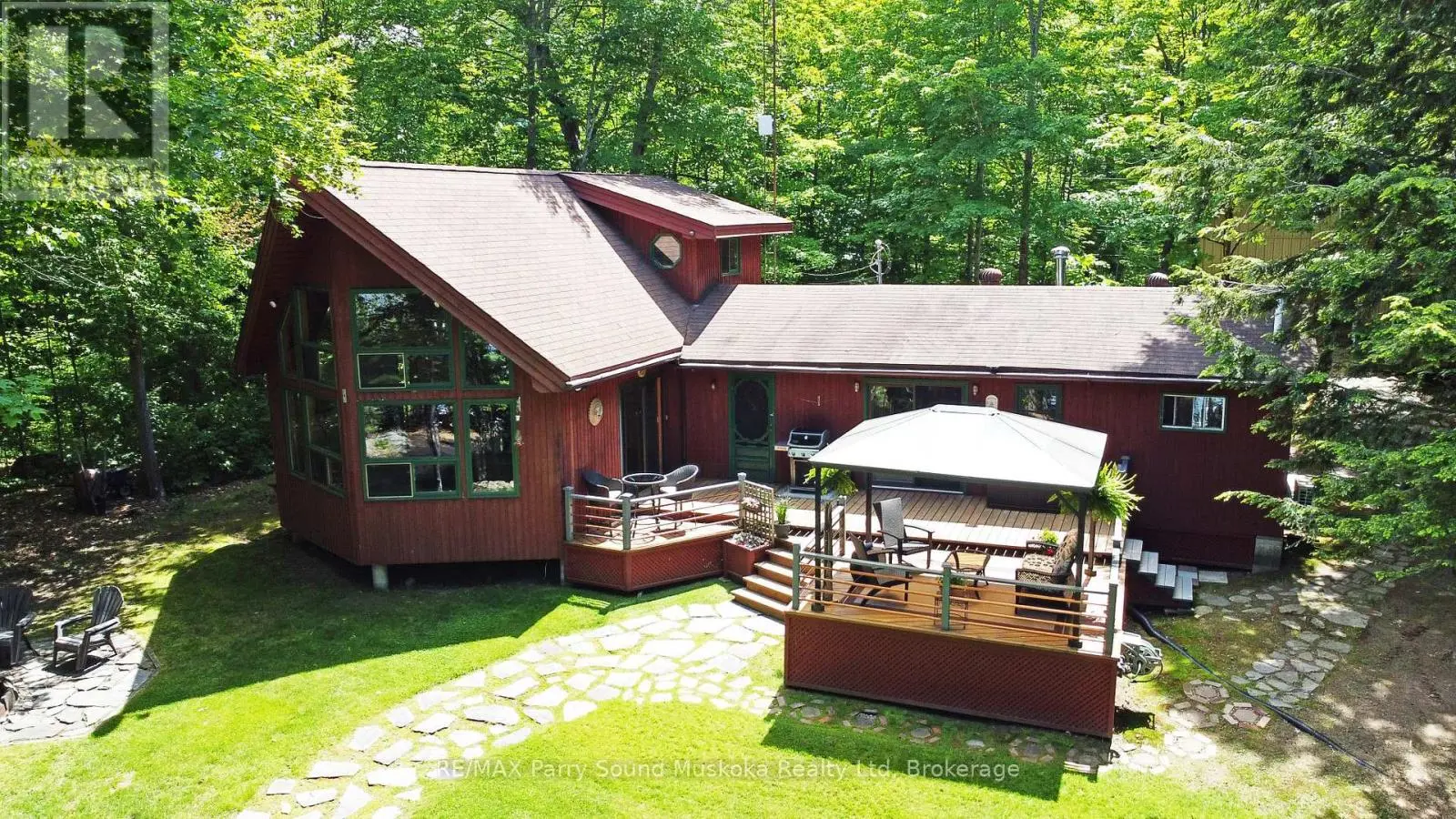 383 Horseshoe Lake Wa, Seguin